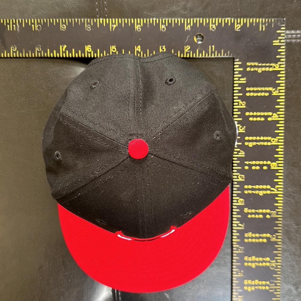 Chicago Bulls Hardwood Classics New Era 9Fifty youth snap back flat brim hat - Picture 15 of 16